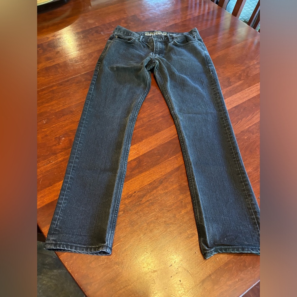 Old Navy men’s black denim jeans (30 waist & 30 length)